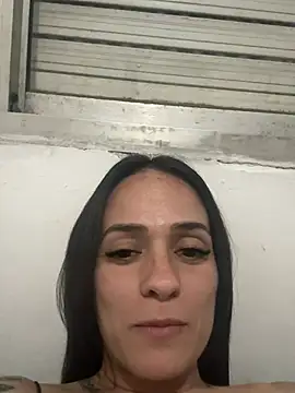 Snapshot of donatella07 chatting on April 27, 2026, 11:25 pm donatella07 online show from April 27, 2026, 11:25 pm