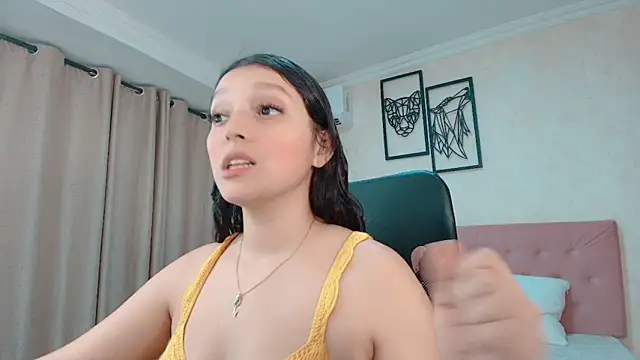 littlemolly walcott online show from May 2, 2026, 10:15 pm