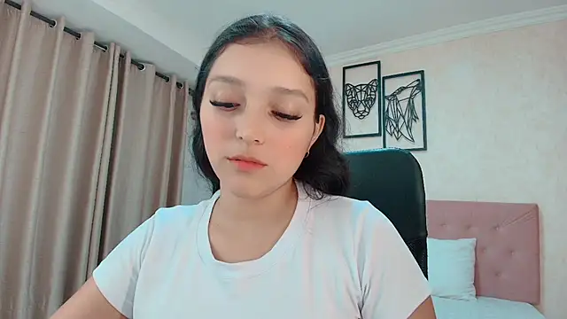Snapshot of littlemolly_walcott chatting on July 11, 2026, 1:41 am littlemolly walcott online show from July 11, 2026, 1:41 am