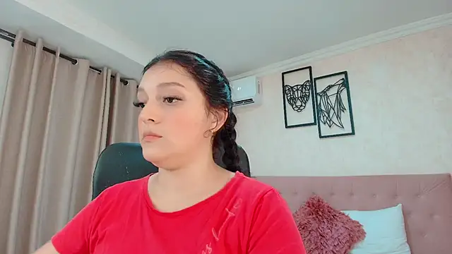 Snapshot of littlemolly_walcott chatting on August 1, 2026, 9:35 pm littlemolly walcott online show from August 1, 2026, 9:35 pm