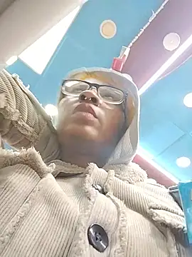 SynDarling6 online show from March 13, 2026, 9:43 pm