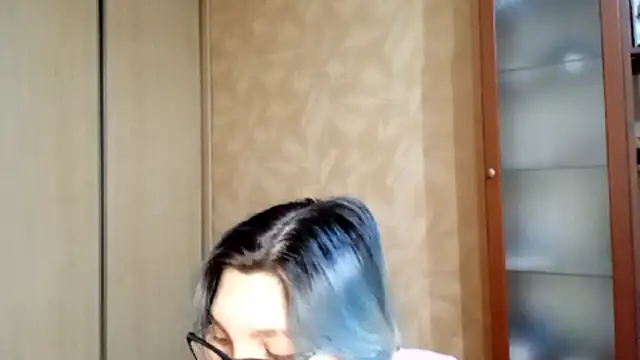 EvonTabb online show from February 4, 2026, 2:01 pm