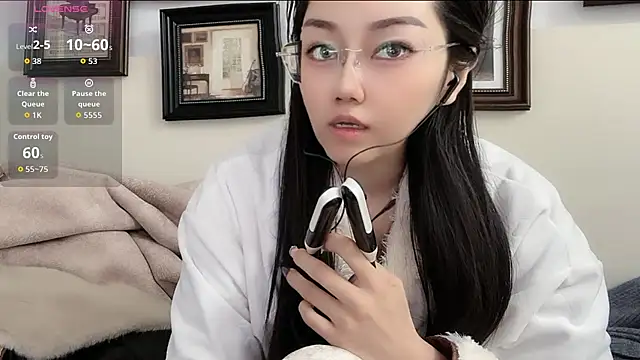 Alice-yaya online show from February 1, 2026, 5:33 pm