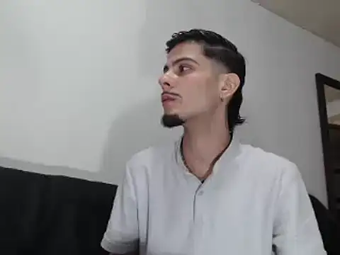 levconnor online show from March 1, 2026, 7:38 pm