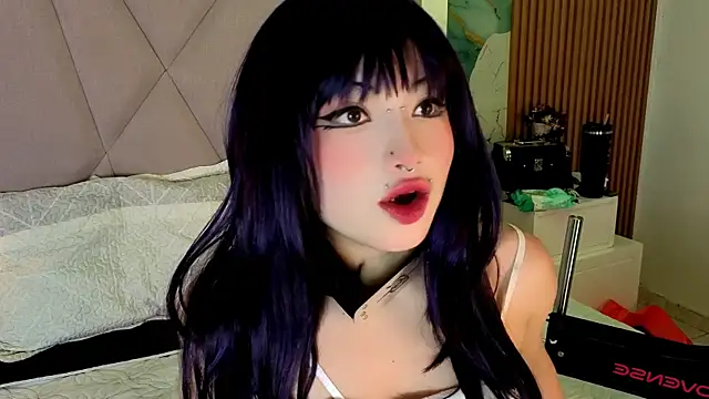 Snapshot of Sienna_Desiree chatting on June 6, 2026, 4:06 am Sienna Desiree online show from June 6, 2026, 4:06 am