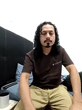 CarlosGM77 online show from April 30, 2026, 3:18 pm