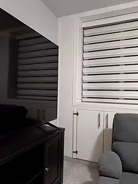 DAMMLEYLA online show from March 8, 2026, 8:18 am