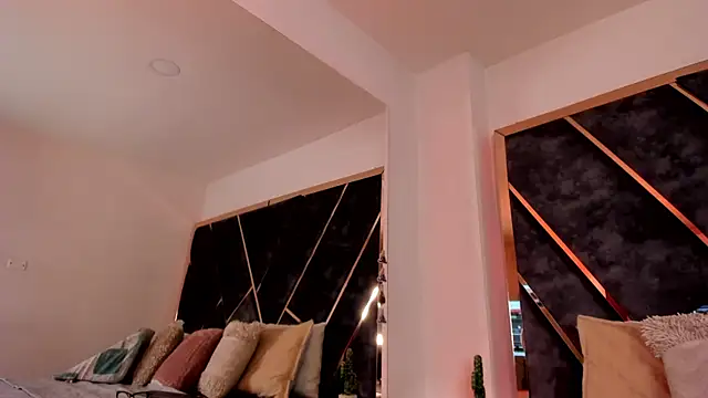 Chloe Connor online show from February 8, 2026, 1:53 am