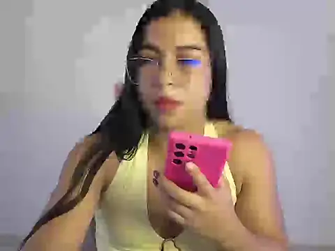 Snapshot of Daphne_Grayy chatting on March 2, 2026, 6:48 pm Daphne Grayy online show from March 2, 2026, 6:48 pm