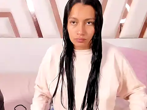 Snapshot of MiaKleinX chatting on June 1, 2026, 11:17 pm MiaKleinX online show from June 1, 2026, 11:17 pm