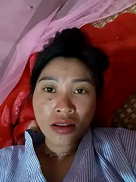 Hiniyk2 online show from April 28, 2026, 2:00 pm