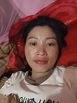 Snapshot of Hiniyk2 chatting on May 17, 2026, 2:13 pm Hiniyk2 online show from May 17, 2026, 2:13 pm