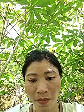 Snapshot of Hiniyk2 chatting on May 18, 2026, 6:08 am Hiniyk2 online show from May 18, 2026, 6:08 am