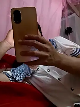 Snapshot of Hiniyk2 chatting on May 20, 2026, 3:24 am Hiniyk2 online show from May 20, 2026, 3:24 am