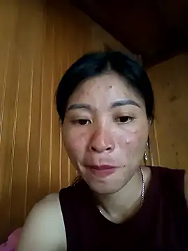 Snapshot of Hiniyk2 chatting on June 14, 2026, 4:36 am Hiniyk2 online show from June 14, 2026, 4:36 am