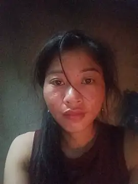 Snapshot of Hiniyk2 chatting on July 13, 2026, 10:45 pm Hiniyk2 online show from July 13, 2026, 10:45 pm