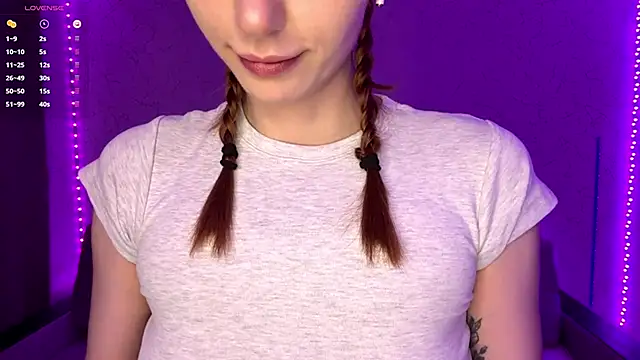 Snapshot of BlondeBun chatting on June 29, 2026, 5:13 pm BlondeBun online show from June 29, 2026, 5:13 pm