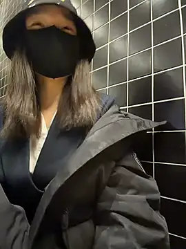 ZJbaby online show from March 13, 2026, 1:18 pm