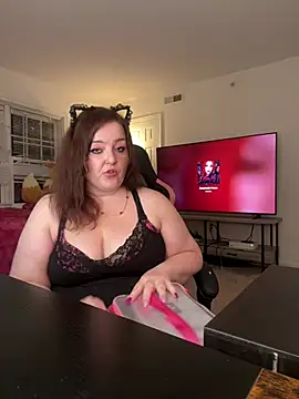KittyCreamKisses online show from July 30, 2026, 5:50 am
