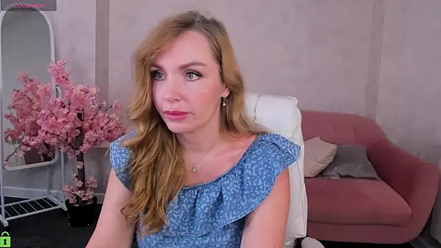 Snapshot of Marie_Hayes chatting on June 4, 2026, 1:33 am Marie Hayes online show from June 4, 2026, 1:33 am