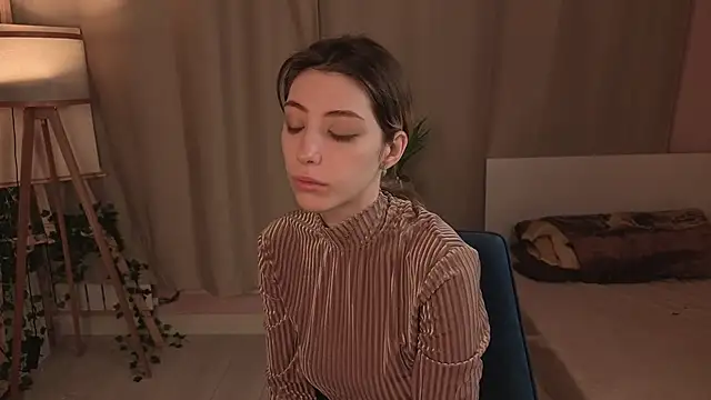 BrianneMallory online show from March 10, 2026, 6:29 am