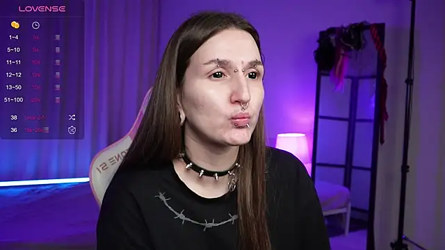 Snapshot of Alice_Goth chatting on July 22, 2026, 7:33 am Alice Goth online show from July 22, 2026, 7:33 am
