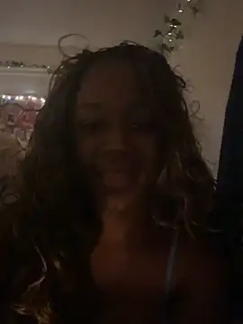 Snapshot of CookiesNcreaming chatting on March 31, 2026, 4:02 am CookiesNcreaming online show from March 31, 2026, 4:02 am