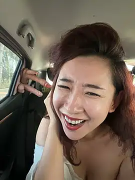 Snapshot of Jingjingxiang-520 chatting on June 13, 2026, 11:57 pm Jingjingxiang-520 online show from June 13, 2026, 11:57 pm