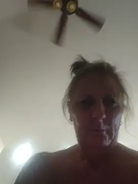 Snapshot of HotAzMilf chatting on May 12, 2026, 7:55 pm HotAzMilf online show from May 12, 2026, 7:55 pm