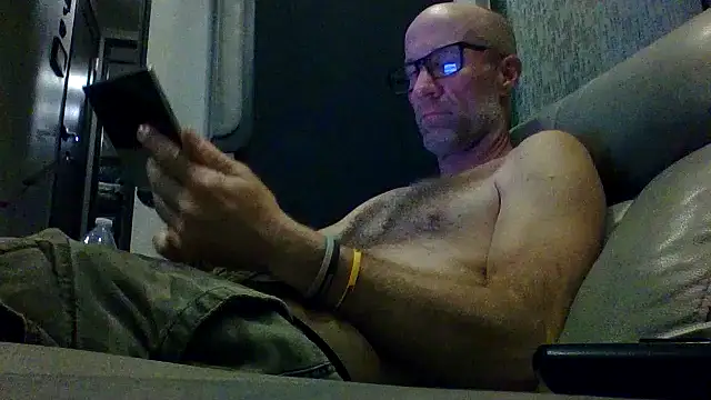 Snapshot of tittycum3636 chatting on July 9, 2026, 3:10 am tittycum3636 online show from July 9, 2026, 3:10 am