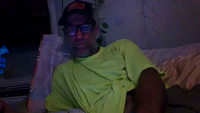 Snapshot of tittycum3636 chatting on July 18, 2026, 5:00 am tittycum3636 online show from July 18, 2026, 5:00 am