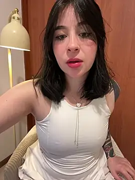 Snapshot of evelynrosess1 chatting on June 25, 2026, 2:11 am evelynrosess1 online show from June 25, 2026, 2:11 am