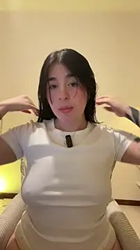 Snapshot of evelynrosess1 chatting on July 10, 2026, 12:37 am evelynrosess1 online show from July 10, 2026, 12:37 am