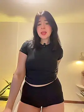 Snapshot of evelynrosess1 chatting on July 18, 2026, 12:04 am evelynrosess1 online show from July 18, 2026, 12:04 am