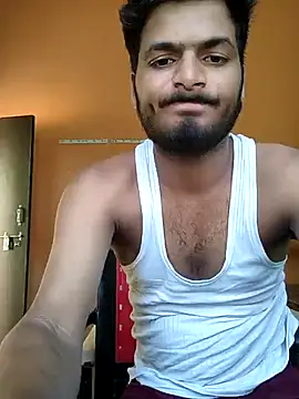 Snapshot of avi007pp chatting on July 14, 2026, 6:51 am avi007pp online show from July 14, 2026, 6:51 am