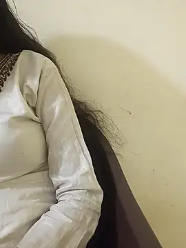 Snapshot of Kanchan7909 chatting on July 1, 2026, 4:07 pm Kanchan7909 online show from July 1, 2026, 4:07 pm