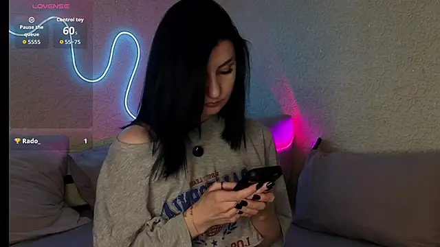 ValeryAlfie online show from April 24, 2026, 4:20 pm