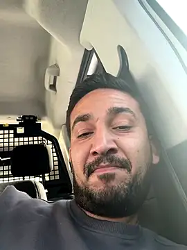 Snapshot of berkayneslihan chatting on January 7, 2026, 11:45 am berkayneslihan online show from January 7, 2026, 11:45 am