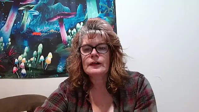 ladylavende3 online show from February 20, 2026, 4:20 am