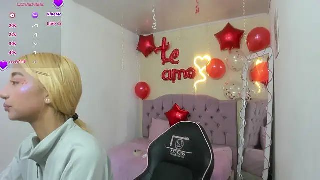 Snapshot of IRINA_TAY1 chatting on February 15, 2026, 3:47 am IRINA TAY1 online show from February 15, 2026, 3:47 am