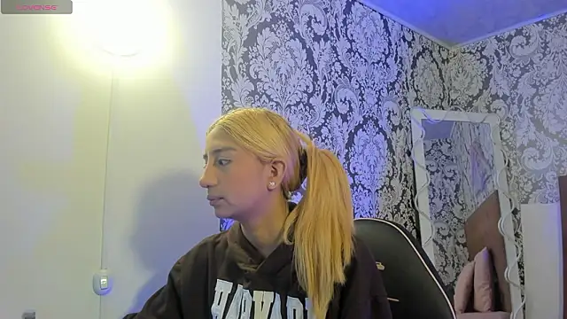 Snapshot of IRINA_TAY1 chatting on February 25, 2026, 3:16 am IRINA TAY1 online show from February 25, 2026, 3:16 am