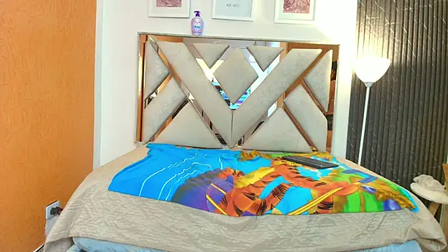 SalomeWilson online show from February 20, 2026, 8:09 pm