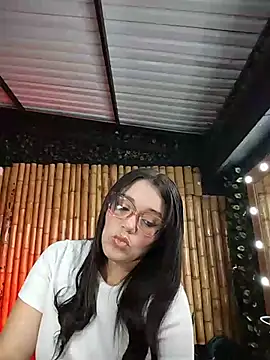 Astrid williams online show from June 27, 2026, 2:05 am