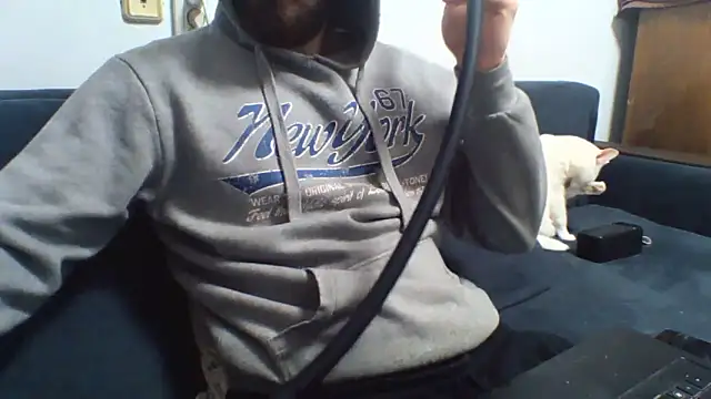 KaelNox online show from May 5, 2026, 3:31 pm