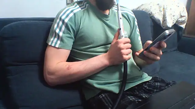 KaelNox online show from May 13, 2026, 5:21 pm