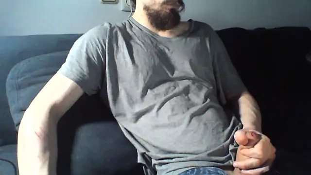 KaelNox online show from May 24, 2026, 4:01 pm