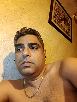 hardnhornybull online show from March 11, 2026, 8:15 pm