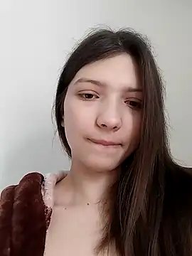 Snapshot of LunaTori456 chatting on February 25, 2026, 8:57 am LunaTori456 online show from February 25, 2026, 8:57 am