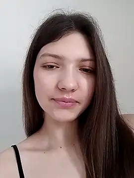 Snapshot of LunaTori456 chatting on March 6, 2026, 8:11 am LunaTori456 online show from March 6, 2026, 8:11 am