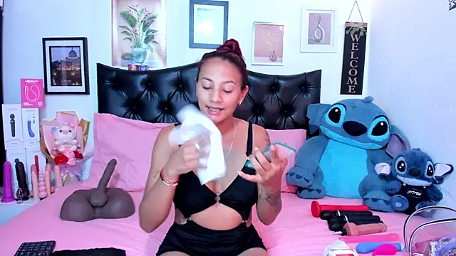 Snapshot of ValeryPettry_11 chatting on June 13, 2026, 4:10 am ValeryPettry 11 online show from June 13, 2026, 4:10 am